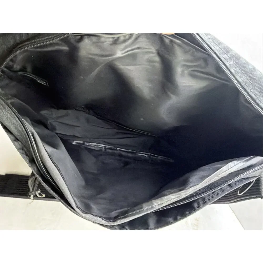 BOSE Black Large Messenger Bag with Multiple Compartments Vintage